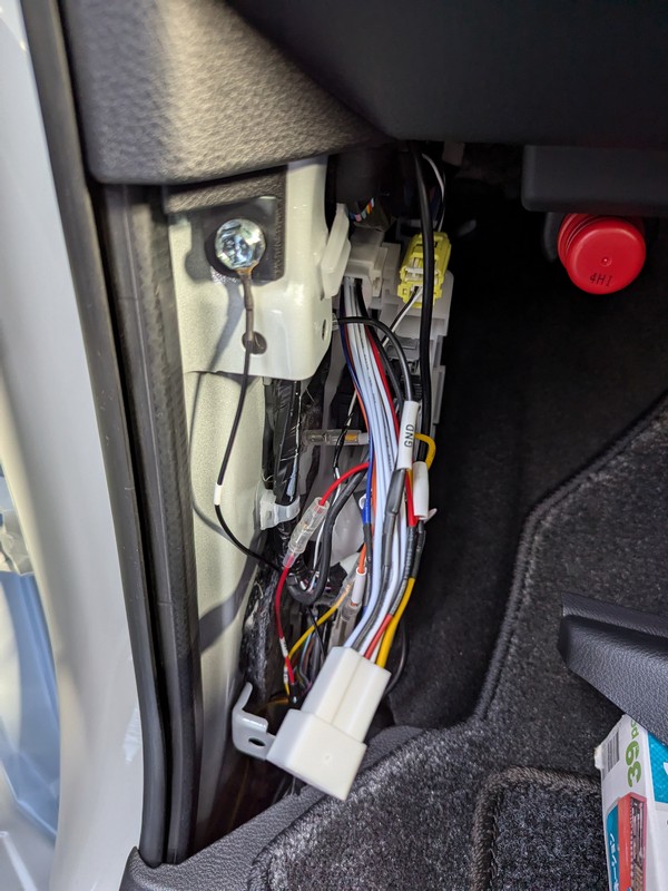 ビートソニックの電源取出しカプラーの写真(40系アルファード・ヴェルファイア用)
