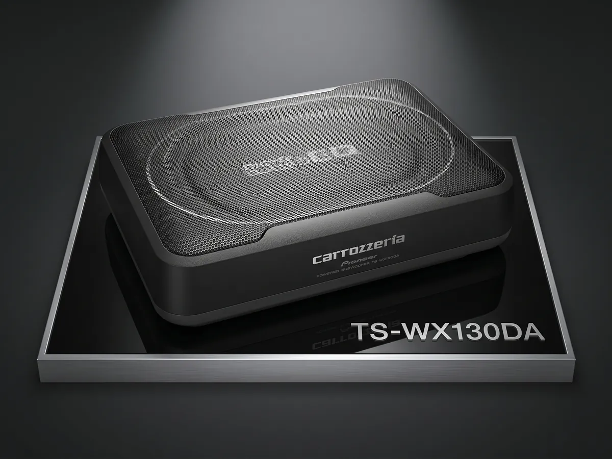 40系アルファードのシート下に最適な超薄型パワードサブウーファー Pioneer TS-WX140DA の製品イメージ
